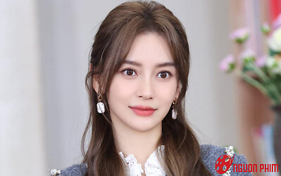 Angelababy khoe nhan sắc mỹ miều bên cạnh con trai cưng