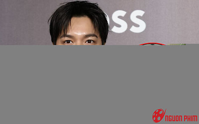 Ảnh cận mặt của Lee Min Ho khiến khán giả sốc nặng, 'ông hoàng châu Á' của chị em nay lạ quá