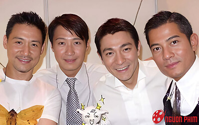 Ảnh chung khung hình của Tứ Đại Thiên Vương châu Á gây bão mạng