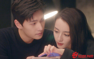 Ảnh Dương Dương và Địch Lệ Nhiệt Ba hẹn hò 2 năm trước bất ngờ được công bố