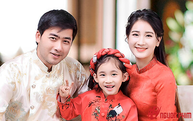 Bà xã kín tiếng của Bảo Anh: Xinh tựa hotgirl, được chồng cưng như 'trứng mỏng'