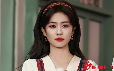 Bạch Lộc bị chê cười vì muốn chuyển hình như Triệu Lệ Dĩnh