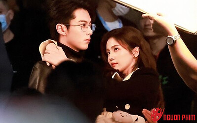 Bạch Lộc bị chê quá kém sắc, mặt đơ khi diễn cảnh hôn với Vương Hạc Đệ