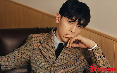 Bị bít cửa quay lại giới giải trí, Đặng Luân chuyên tâm yêu đương cùng bạn gái ngoài ngành?