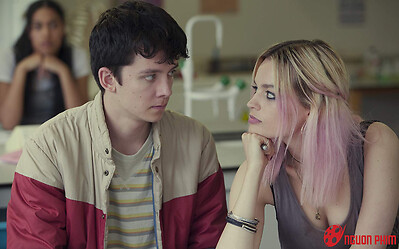 Bí mật đằng sau những cảnh nóng phim Sex Education khiến nhiều người xem tá hỏa