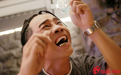 Biệt Dược Đen: Công tử tiểu thư 'tới bến' nhờ nước lạ, nội bộ Cityboy bất ổn