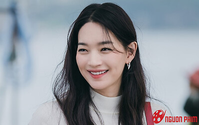 Bỏ Kim Woo Bin, Shin Min Ah chuyển sang 'cặp kè' với mỹ nam đình đám kém 10 tuổi