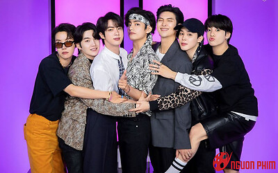 BTS ra mắt phim điện ảnh: Từ nhóm nhạc phát tờ rơi đến Quốc bảo Hàn Quốc