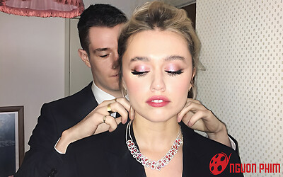 Cái kết buồn cho cặp đôi công khai yêu đương sau khi đóng phim Sex Education