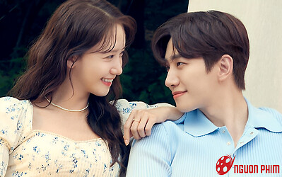 Cảnh hôn dài 2 phút của Lee Junho - YoonA giúp King The Land chạm đỉnh rating