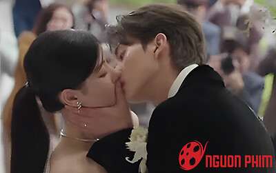 Cặp sao hạng A làm 'đám cưới cổ tích' chỉ sau vài lần gặp gỡ, danh tính gây bất ngờ