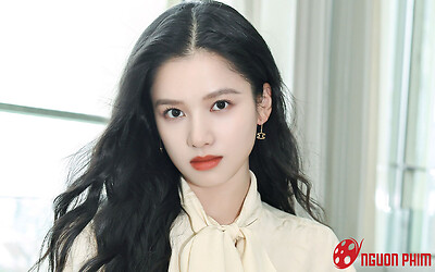 Choáng váng với đãi ngộ Trương Tịnh Nghi nhận được từ Châu Tấn: Tìm cả Cbiz không có người thứ 2