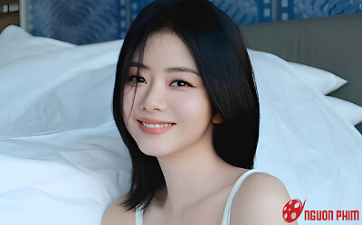 Choáng váng với nhan sắc thật của 'nữ thần thanh xuân' Đàm Tùng Vận