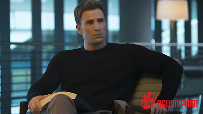 Chris Evans tiết lộ mình khóc đến 3 lần khi xem đoạn đầu Avengers: Endgame