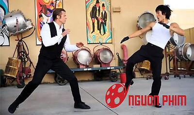 Con gái, học trò tức giận vì Lý Tiểu Long thảm bại trước Brad Pitt