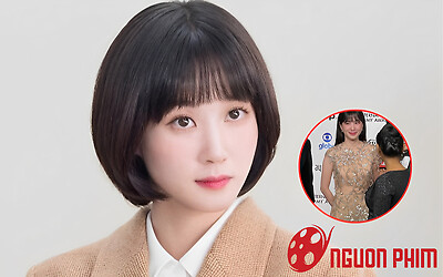 'Con gái' Song Hye Kyo lộ vòng 2 khác lạ qua cam thường tại Emmy 2023