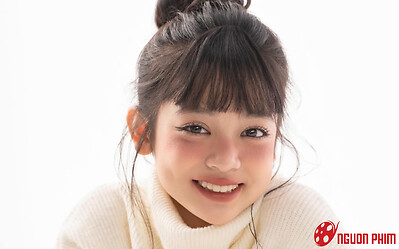 'Con gái' Việt Anh trổ mã, mới 14 tuổi đã xinh như hoa hậu