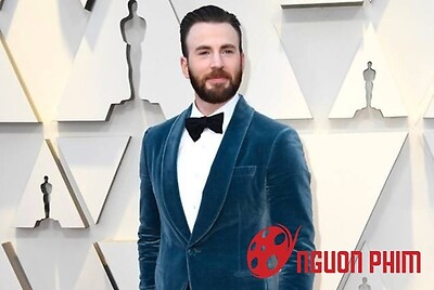 Cử chỉ tinh tế của Chris Evans tại Oscar 2019 khiến fan nữ điên đảo