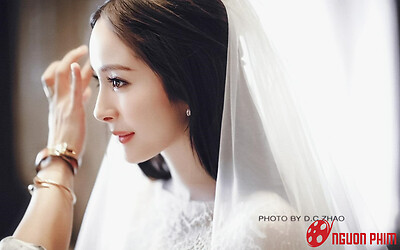 Cư dân mạng cảm thán nhan sắc đỉnh cao của Dương Mịch thời đám cưới