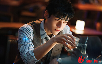 Cung Tuấn gây choáng khi diện chiếc áo hơn 300 triệu lên phim