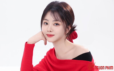 Đàm Tùng Vận tổ chức 'đám cưới' cùng bạn trai kém 3 tuổi