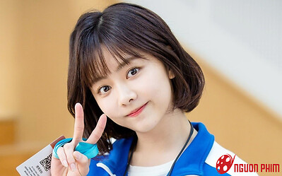 Đàm Tùng Vận tự phá vỡ hình tượng 'nữ thần thanh xuân' chỉ bằng 1 hành động