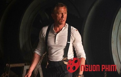 Daniel Craig đưa 007 trở lại cố hương