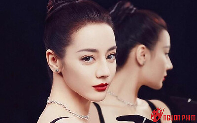 Địch Lệ Nhiệt Ba chính thức hết thời, còn bị đàn em kém nổi dìm hàng?