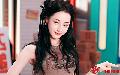 Địch Lệ Nhiệt Ba hóa 'tra nữ' yêu đương cùng loạt mỹ nam đình đám Cbiz