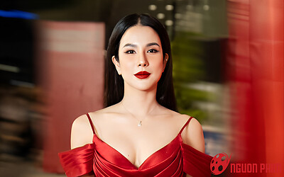 Diệp Lâm Anh công bố tin vui ở tuổi 35