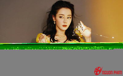 Đúng ngày Valentine, Địch Lệ Nhiệt Ba công khai người yêu mới, đập tan mọi tin đồn với Hoàng Cảnh Du