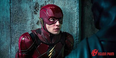 Ezra Miller tự viết kịch bản để níu kéo vai diễn The Flash trong DCEU
