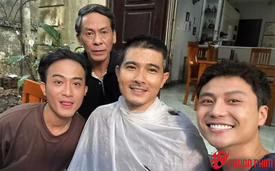 Gần hết phim, Gia Đình Mình Vui Bất Thình Lình lại lạm dụng tình huống rắc rối