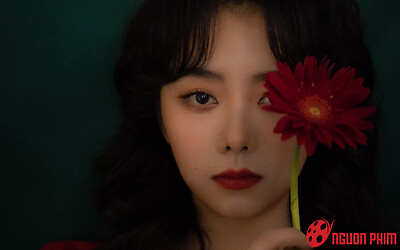 Giữa lúc Đàm Tùng Vận lao bao vì bị tẩy chay, bạn trai thản nhiên 'hẹn hò' cùng tình cũ