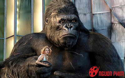 Hãng phim lên tiếng về tranh luận 100 người đấu 1 con khỉ đột