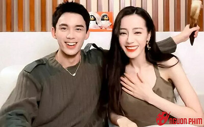 Hành động của Ngô Lỗi với Địch Lệ Nhiệt Ba bất ngờ hot trở lại