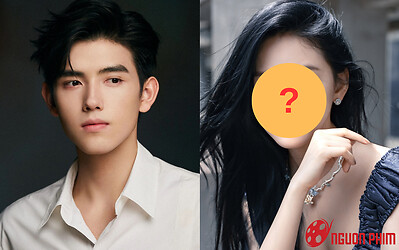 Hậu scandal 'giường chiếu', Trần Phi Vũ công khai người yêu đẹp hơn Trương Tịnh Nghi?