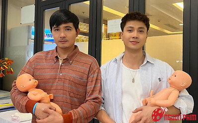 Hậu trường 'cảm lạnh' của Thanh Sơn - Quang Sự trong Gia Đình Mình Vui Bất Thình Lình