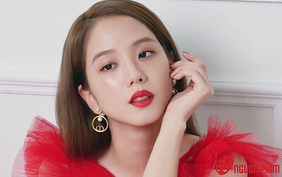 Jisoo BLACKPINK tự tay 'phá vỡ' hình tượng chỉ bằng một hành động