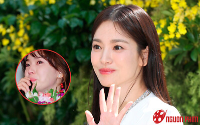 Khoảnh khắc Song Hye Kyo khóc không ngừng tại sự kiện bị đào lại