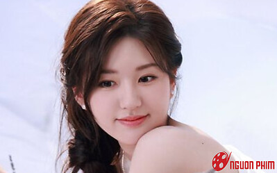 Không phẫu thuật thẩm mỹ, Triệu Lộ Tư 'lên hương' chỉ nhờ thay đổi một điểm