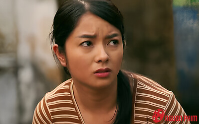 Làng Trong Phố tập 21: Hiếu gặp nguy hiểm, vợ chồng Mến bất đồng quan điểm