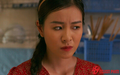 Làng Trong Phố tập 23: Một nhân viên xưởng may thông báo có thai với quản đốc