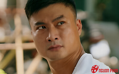 Làng Trong Phố tập 25: Hiếu gặp tai nạn sau cuộc tranh cãi nảy lửa với Hoài