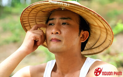 Làng Trong Phố vừa lên sóng đã mất điểm trầm trọng, khán giả đòi bỏ phim