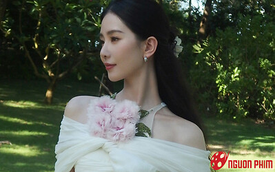 Lộ ảnh cưới Lưu Thi Thi - Trương Vân Long nhưng thái độ cô dâu chú rể lạ lắm