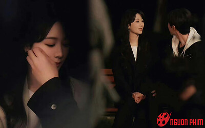 Lộ cảnh thân mật của Dương Tử và tình mới, đẹp đôi vậy như dân tình chỉ chú ý đến điều này