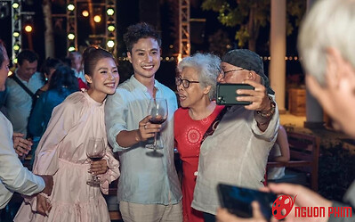 Lộ khoảnh khắc Thanh Sơn - Khả Ngân được ví như vợ chồng son tại Cánh Diều 2023