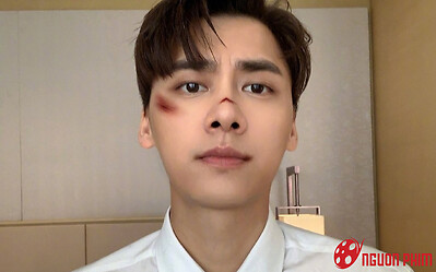 Lý Dịch Phong bất ngờ livestream trở lại, sự thật là gì?