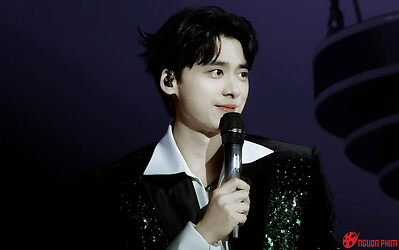 Lý Dịch Phong lợi dụng fan để kiếm tiền?